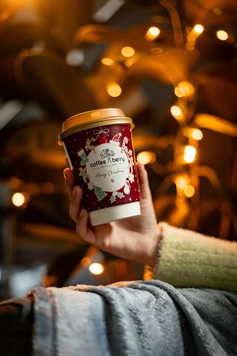 Τα χριστουγεννιάτικα ροφήματα των Coffee Berry φέρνουν τη μαγεία των γιορτών στο ποτήρι σου