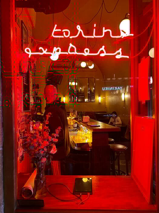 Tαξίδι στην εμπόλεμη Βηρυτό: Χαμπίμπι – κι ας πετούν από πάνω μας τα drones