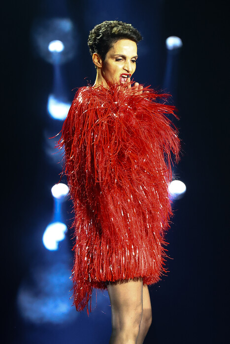 Farida Khelfa: Η Σταχτοπούτα της γαλλικής μόδας βγάζει στο σφυρί το παρελθόν της σε μια δημοπρασία-έκπληξη