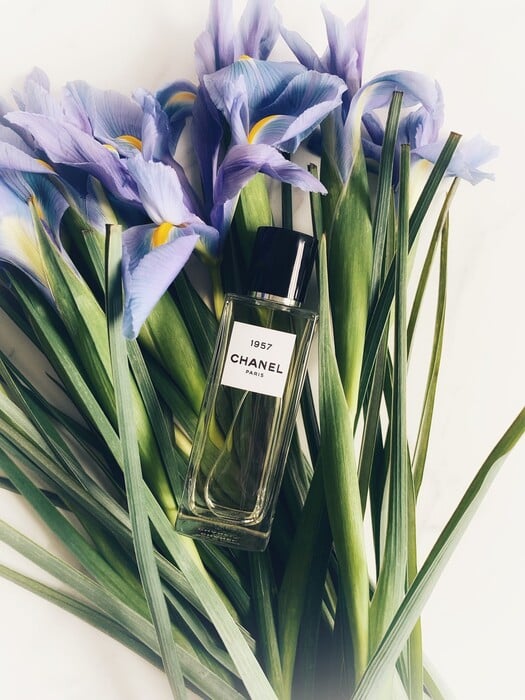 Mood-driven perfumes: Γιατί τα αρώματα που επιδρούν στη διάθεση κυριαρχούν τώρα;