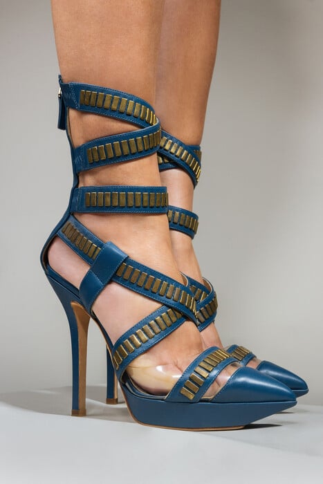 Ψηλά τακούνια