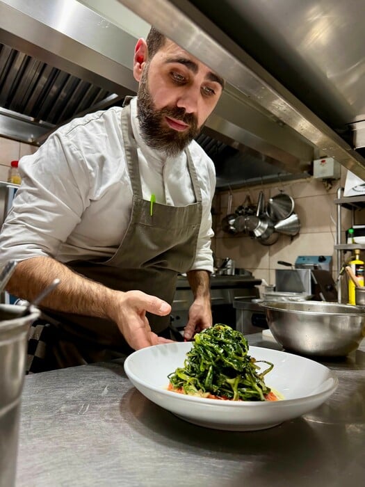 Στο Mylos της Γλυφάδας για ένα από τα καλύτερα ταρτάρ τόνου της πόλης