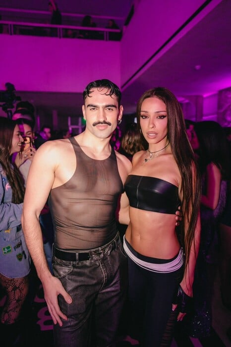 Maybe Burgers & Co.: Maybelline και Ελένη Φουρέιρα στο πιο hot speakeasy experience