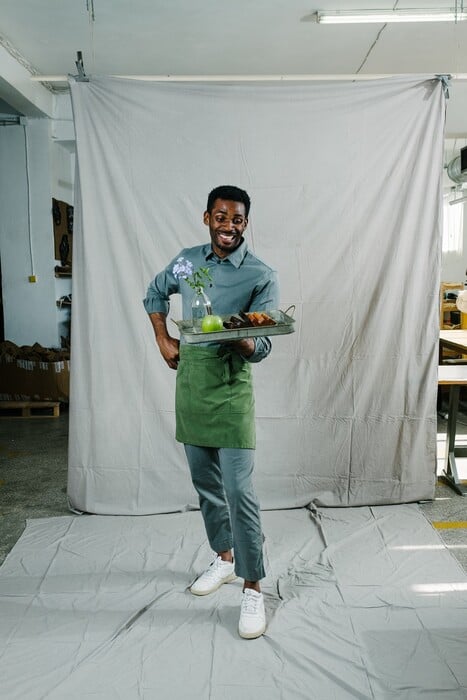 This was a sheet: Όταν τα λινά των ξενοδοχείων γίνονται uniforms & amenities με πράσινο αποτύπωμα