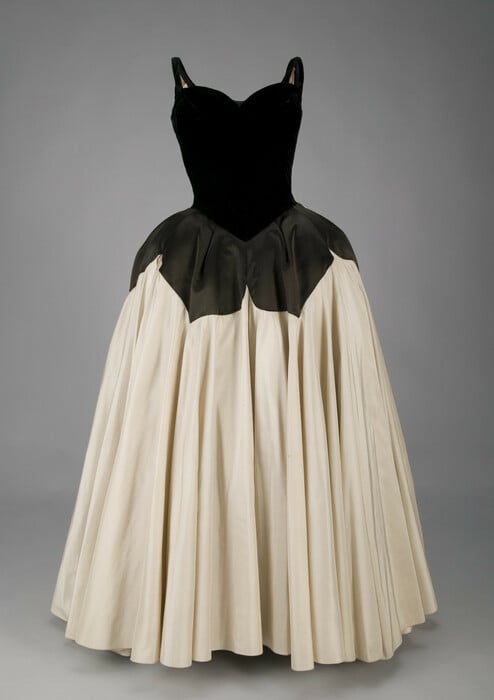 Πώς καταστρέφεται ένα ρομάντζο 180 χρόνων;