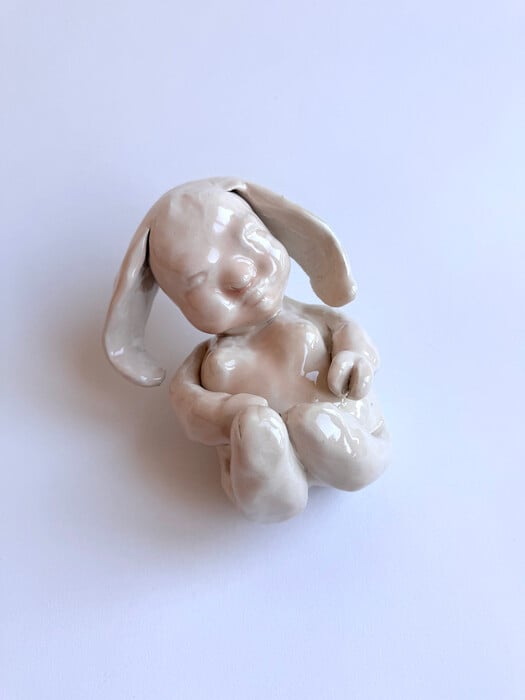 H Λεονή Σπεχτ κάνει το «cute» γλώσσα επιθυμίας και ευαλωτότητας