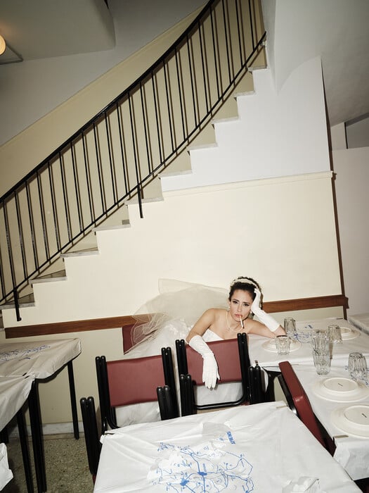 Τζένη Τζένη: Οι πρώτες Φωτογραφίες από την πολυαναμενόμενη παραγωγή σε σκηνοθεσία του Νίκου Καραθάνου