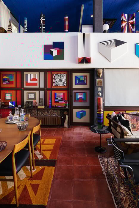 Όπυ Ζούνη: Μέσα στο σπίτι και το ατελιέ της  