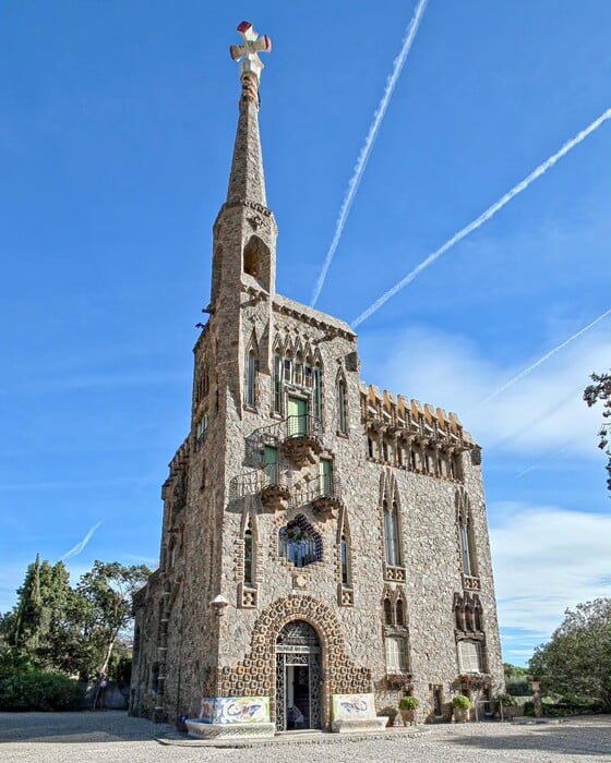Ο Γκαουντί δεν έφτιαξε μόνο τη Sagrada Família