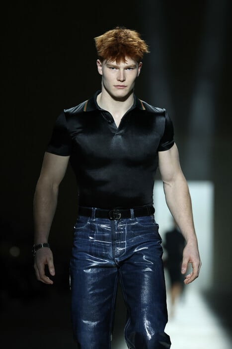 Μάγκες και κούκλες από τα 2000s στη νέα Gucci του Demna