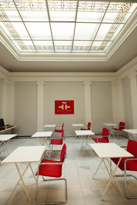 Ισπανικά: Η γλώσσα που σε συνδέει με μισό δισεκατομμύριο ανθρώπους (και πού θα τη μάθεις σωστά)