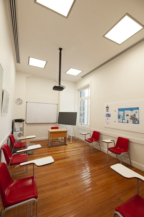 Ισπανικά: Η γλώσσα που σε συνδέει με μισό δισεκατομμύριο ανθρώπους (και πού θα τη μάθεις σωστά)