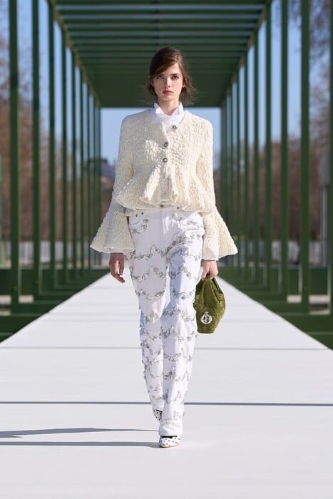 H πολυτέλεια που διασκεδάζει ή απλά επιδεικνύεται