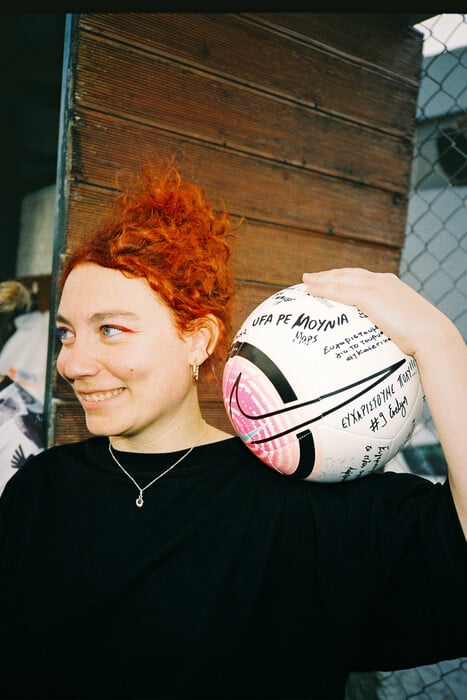 Ο τρυφερός, αναλογικός κόσμος της Ληλένας Μαρίνου