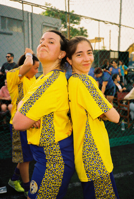 Ο τρυφερός, αναλογικός κόσμος της Ληλένας Μαρίνου