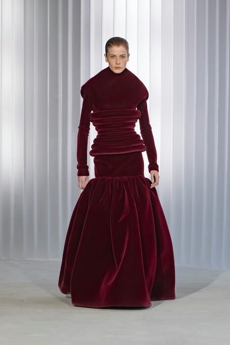 Licence to Play Ή Παίζοντας (σκληρά) με τη μόδα.