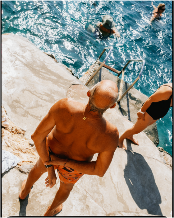 Οι όμορφες, μικρές στιγμές της Αθήνας με τη ματιά του Ντάγκλας Μάρτιν Έβελι