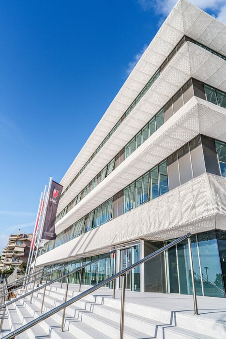 UNIC Athens: Βιωματική, Διεπιστημονική και Τεχνολογικά Ενισχυμένη Ακαδημαϊκή Εκπαίδευση