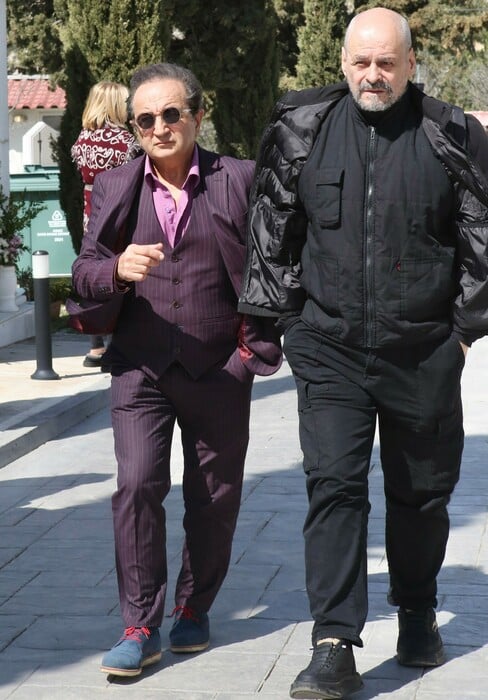 Γιώργος Μαρίνος: Συγκίνηση στο τελευταίο «αντίο» του μεγάλου Έλληνα σόουμαν