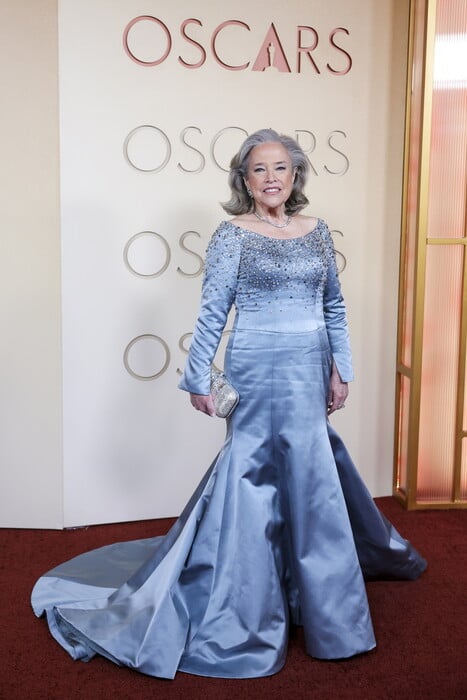 Όσκαρ 2026: Οι εμφανίσεις που ξεχώρισαν στο κόκκινο χαλί