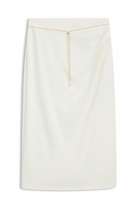 Red Means Go: Η HUGO ντύνει τη γενιά που φτιάχνει το δικό της μέλλον