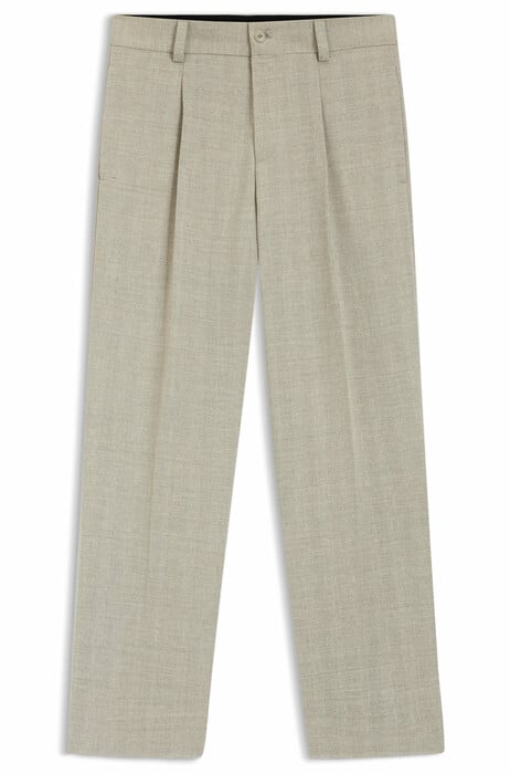 Red Means Go: Η HUGO ντύνει τη γενιά που φτιάχνει το δικό της μέλλον