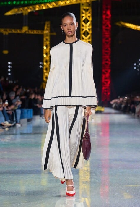 Η Chanel έγινε hip και είναι παντού!