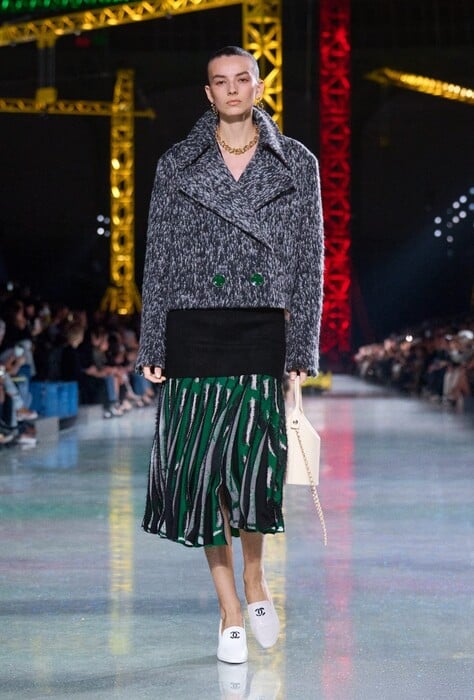 Η Chanel έγινε hip και είναι παντού!