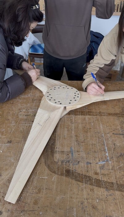 «Φαντάζομαι έναν κόσμο στον οποίο θα μπορούν οι άνθρωποι να ζουν στα χωριά ξανά»