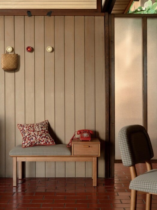 Το ανυπέρβλητα cool γούστο της Έμα Τσάμπερλεν