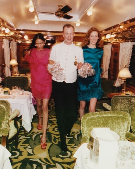 Τη επόμενη φορά, ταξίδεψε με τρένο