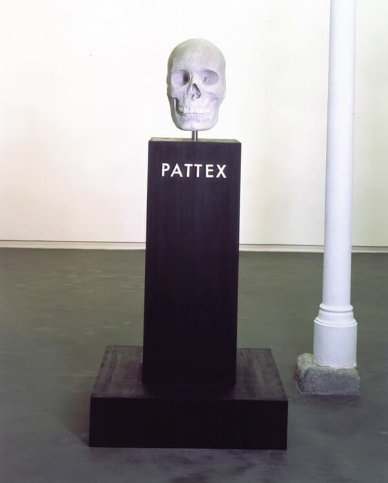 Ο Τόμας Τσιπ, ο καλλιτέχνης που έκανε τις εκθέσεις να μοιάζουν με παράξενα ψυχικά τοπία, πέθανε πρόωρα