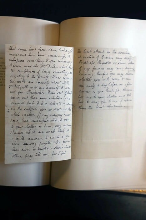 «Μακάρι να ήμασταν πεταλούδες»: Βρέθηκαν οι κλεμμένες ερωτικές επιστολές του Τζον Κιτς