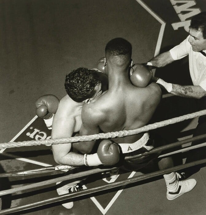 Γιατί όλοι τρέχουν ακόμα στα σκαλιά του Rocky;