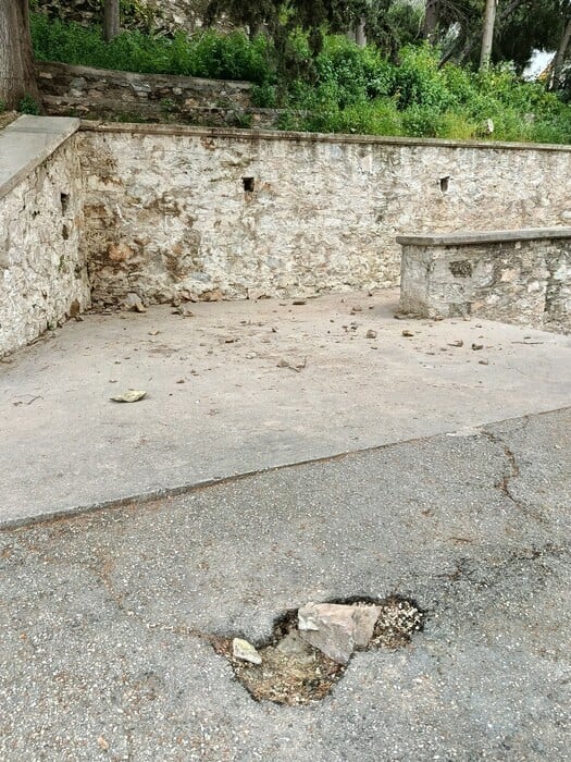 Λυκαβηττός: το σχολείο-μνημείο του Δημήτρη Πικιώνη που καταρρέει