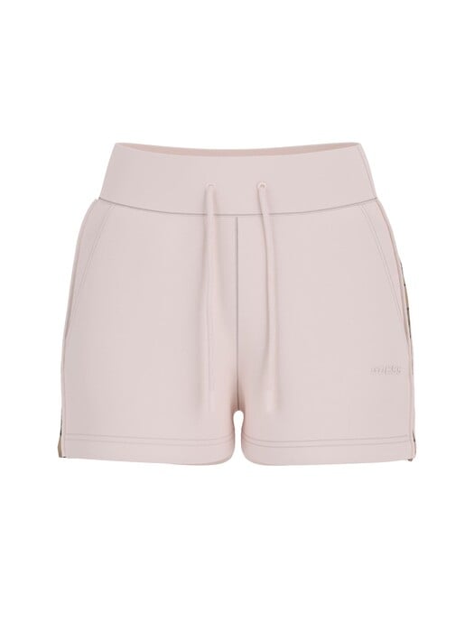 GUESS ACTIVEWEAR SS26 COLLECTION