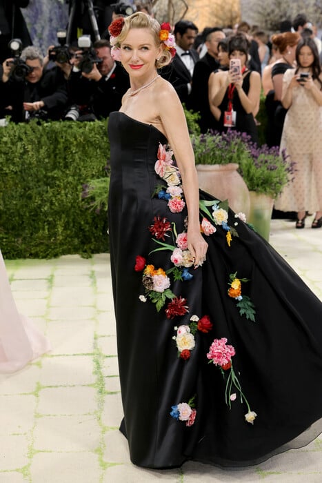 MET GALA ΕΡΓΑ ΤΕΧΝΗΣ ΕΝΔΥΜΑΣΙΑ ΡΟΥΧΑ ΕΡΓΑ ΤΕΧΝΗΣ