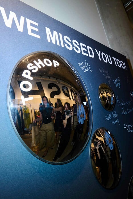 Η TOPSHOP γιορτάζει την επιστροφή της στην Ελλάδα με ένα launch event στην Αθήνα