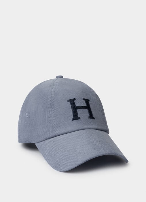 Hackett London: Βρετανική κομψότητα & διαχρονικά items για κάθε καλοκαιρινή απόδραση