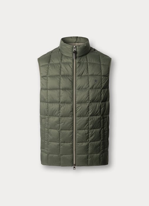 Hackett London: Βρετανική κομψότητα & διαχρονικά items για κάθε καλοκαιρινή απόδραση
