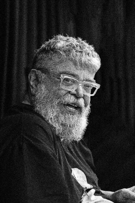 Σταμάτης Κραουνάκης: «Την Αθήνα της “Λυσιστράτης” κυβερνούσε μια μελανζέ δεξιά σαν και τη σημερινή!»