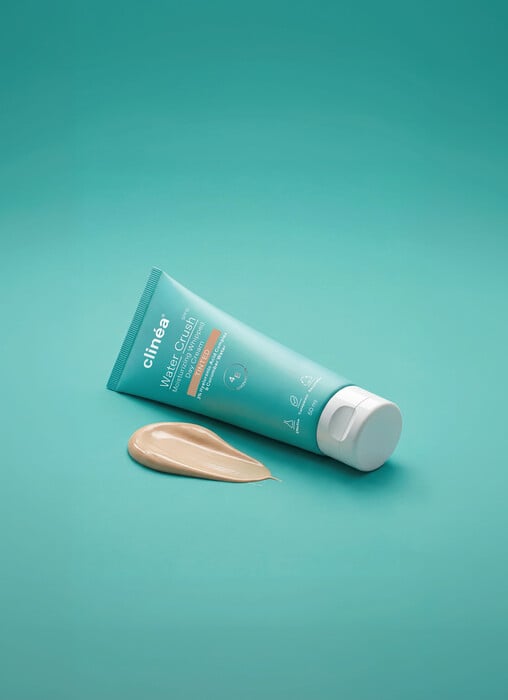 Η νέα Water Crush Tinted SPF15 της clinéa ήρθε για να γίνει summer essential
