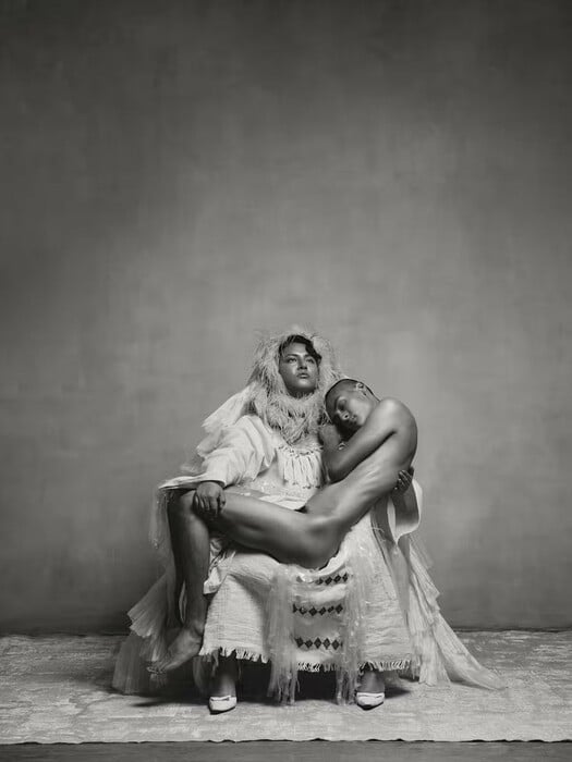 Queer νέοι της Πόλης του Μεξικού φωτογραφίζονται σαν άγιοι, πολεμιστές και μυθικά πουλιά