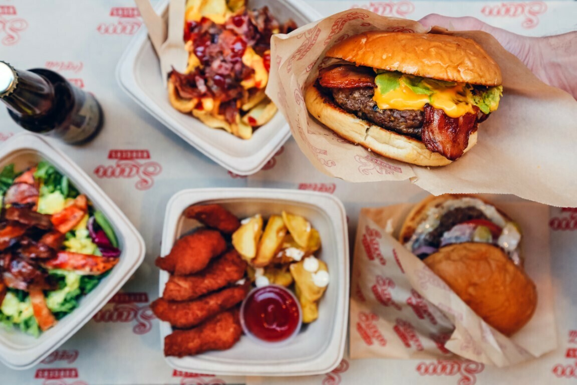 Sam Burgers Μια ιστορία του αμερικανικού Νότου που κατέκτησε την