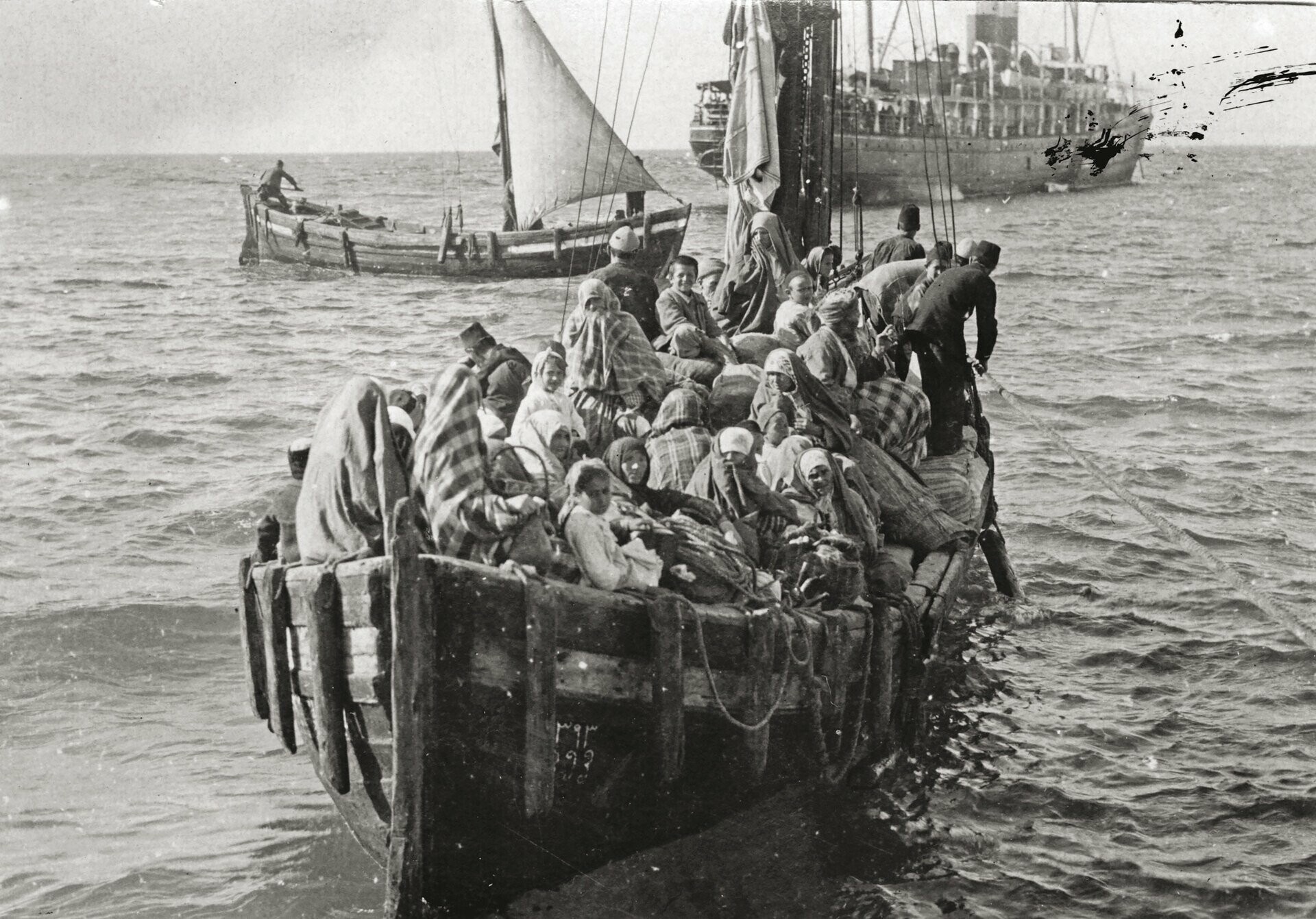Μύθοι και αλήθειες για τους πρόσφυγες του 1922 | LiFO