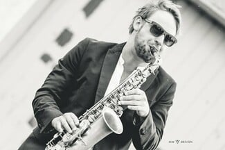 Νew Day: Το πρώτο single release των Max The Sax & Peter Cruseder