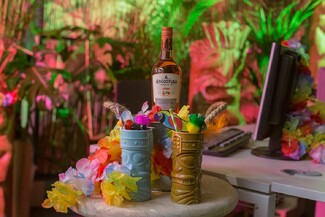 Tiki Week | Πού να πας για να απολαύσεις εξωτικά κοκτέιλ με ρούμι Angostura και ατμόσφαιρα Καραϊβικής