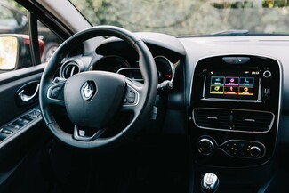 Η ακαταμάχητη γοητεία του Renault Clio