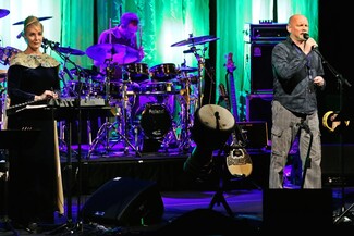 Dead can dance: Η ελληνική μουσική και ειδικά το ρεμπέτικο επηρέασαν πολύ την τέχνη μας