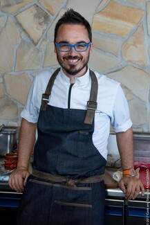 Τα Σαββατοκύριακα υψηλής γαστρονομίας «Cooking for Charity» επιστρέφουν στο δεντρόσπιτο του Ekies